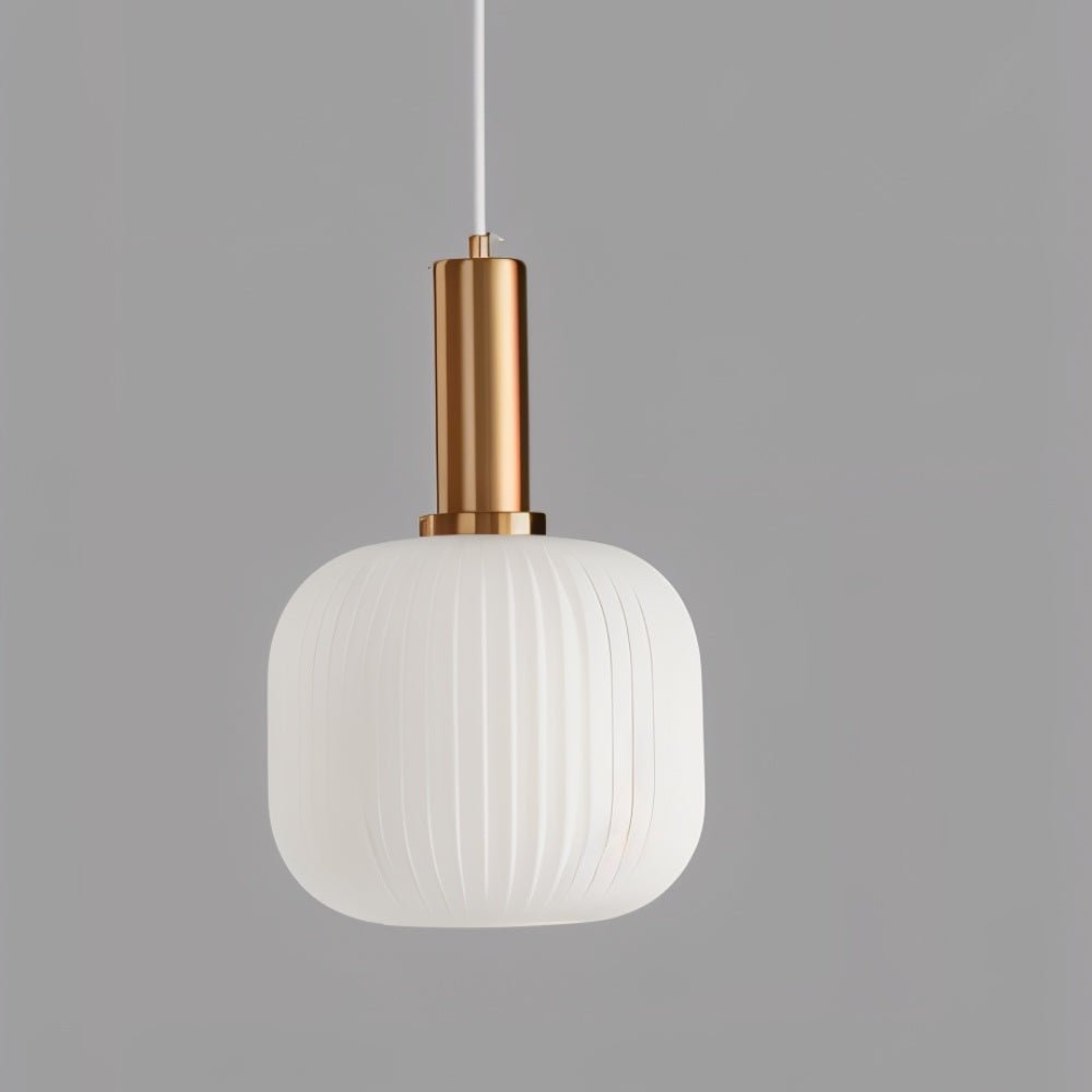 Suspension design verre cannelé et métal doré