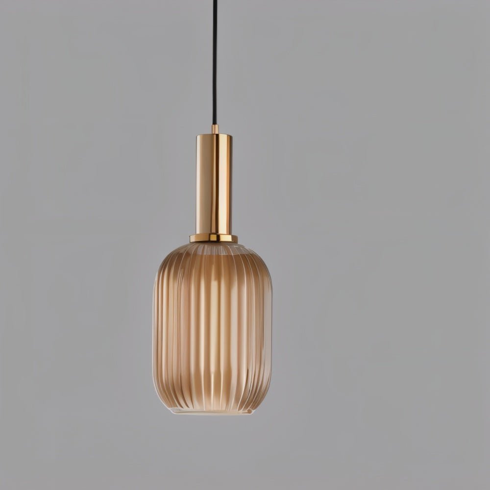 Suspension design verre cannelé et métal doré
