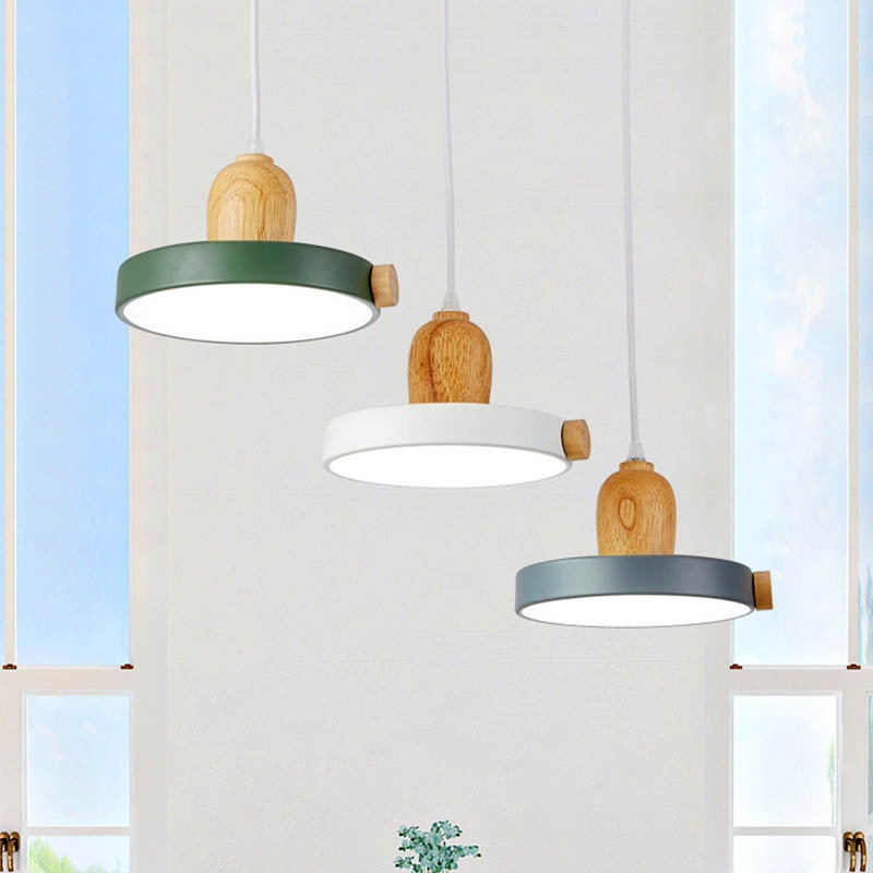 Suspension LED scandinave plate bois et colorée