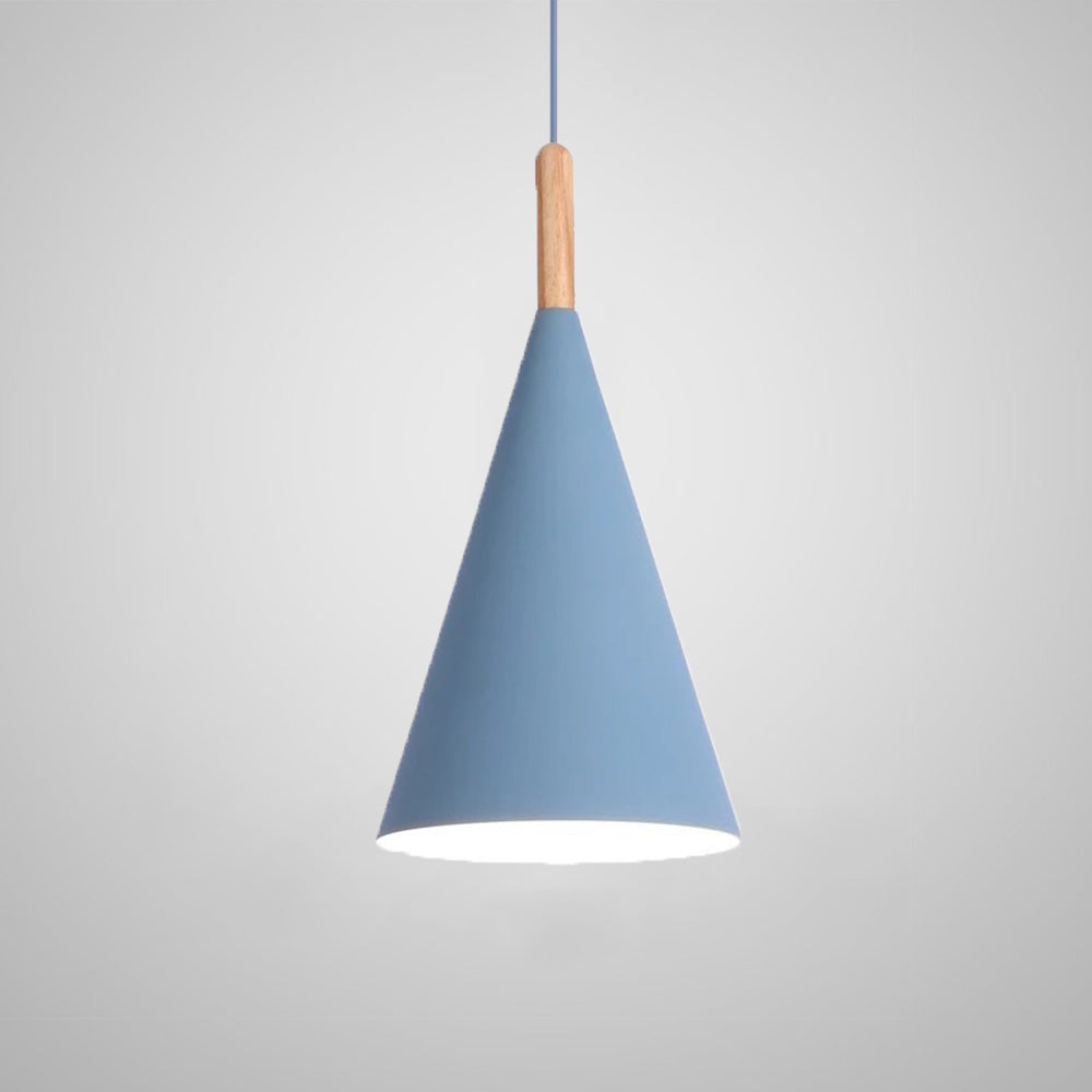 Suspension scandinave bois en forme de cone coloré