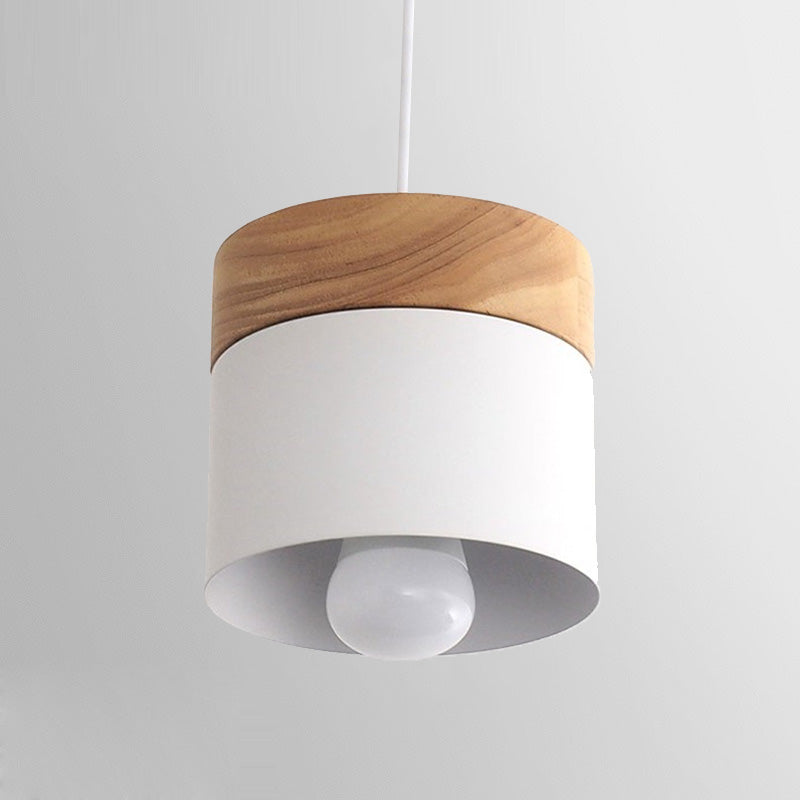 Suspension scandinave ronde moderne en bois et métal coloré