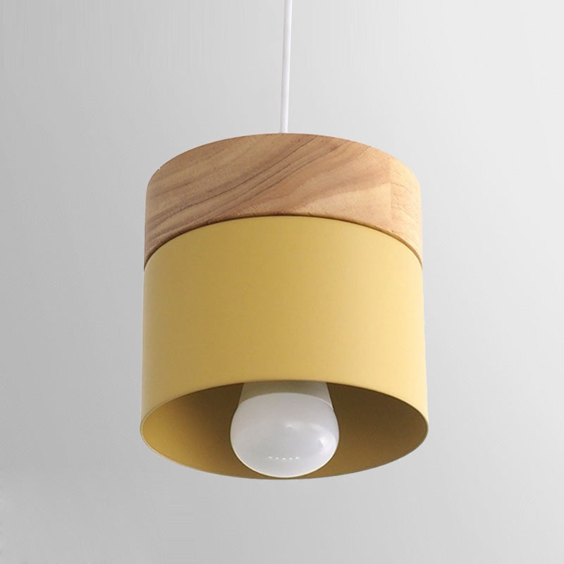 Suspension scandinave ronde moderne en bois et métal coloré